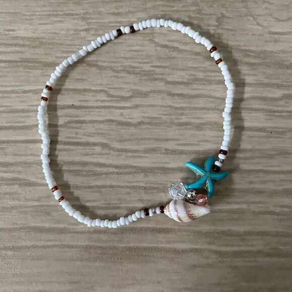 Beachy Boho Beaded Starfish & Seashell Charm Stretchy Ankle Bracelet OSFM - Picture 2 of 4